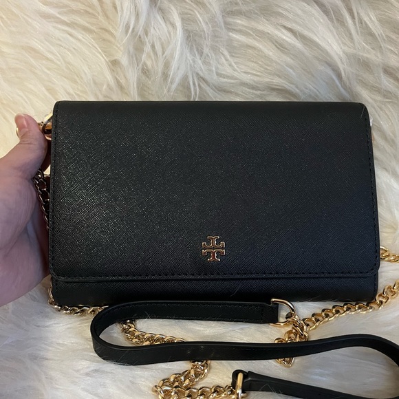 Tory Burch Handbags - Tory Burch Emerson Crossbody